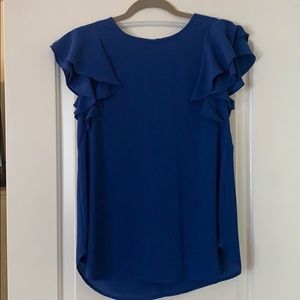 So pretty! Bobeau blue blouse size Small